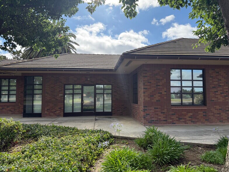 9275 E Stockton Blvd, Elk Grove, CA à louer - Photo de l’immeuble – Image 3 sur 7