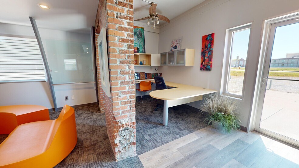 301 Central Ave, Kearney, NE à vendre - Photo de l’immeuble – Image 2 sur 21