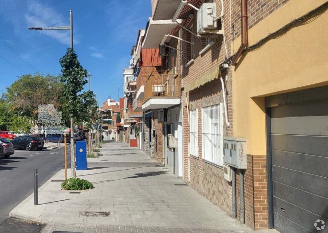 Local commercial dans Coslada, Madrid à vendre Photo principale– Image 1 sur 4