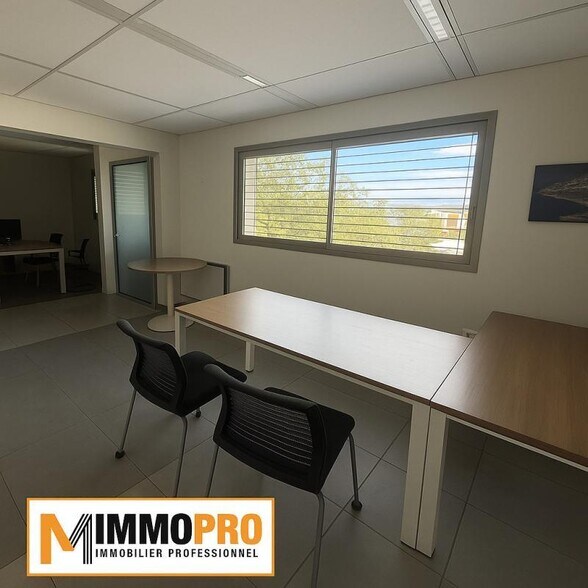 Bureau dans Fréjus à louer - Photo intérieure – Image 1 sur 7