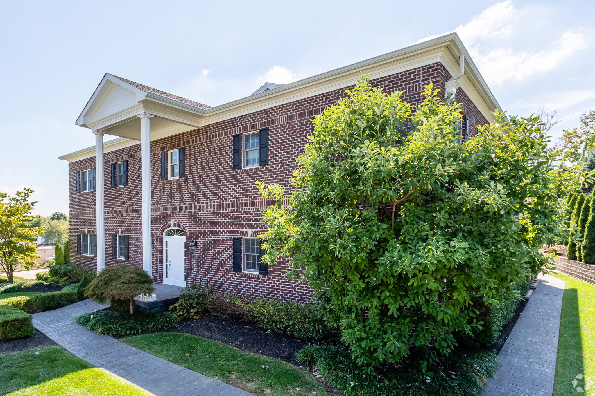 4357 Harrison Ave, Cincinnati, OH à louer Photo principale– Image 1 sur 8