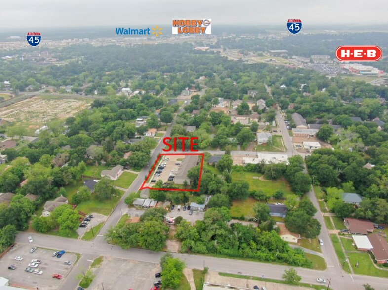 1419 Avenue N, Huntsville, TX à vendre - Aérien – Image 3 sur 4