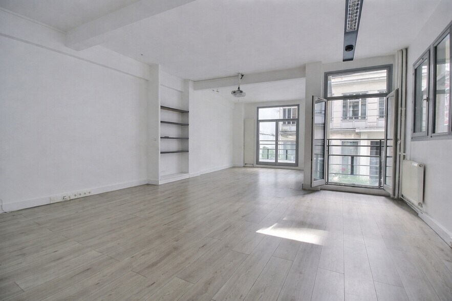 15 Rue Martel, Paris à vendre - Photo intérieure – Image 3 sur 6