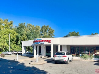 Plus de détails pour 99 Webster Square Rd, Berlin, CT - Local commercial à louer