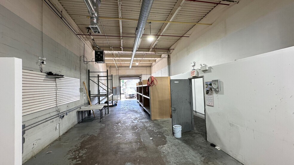 4455-4465 N Elston Ave, Chicago, IL à louer - Photo de l’immeuble – Image 2 sur 9