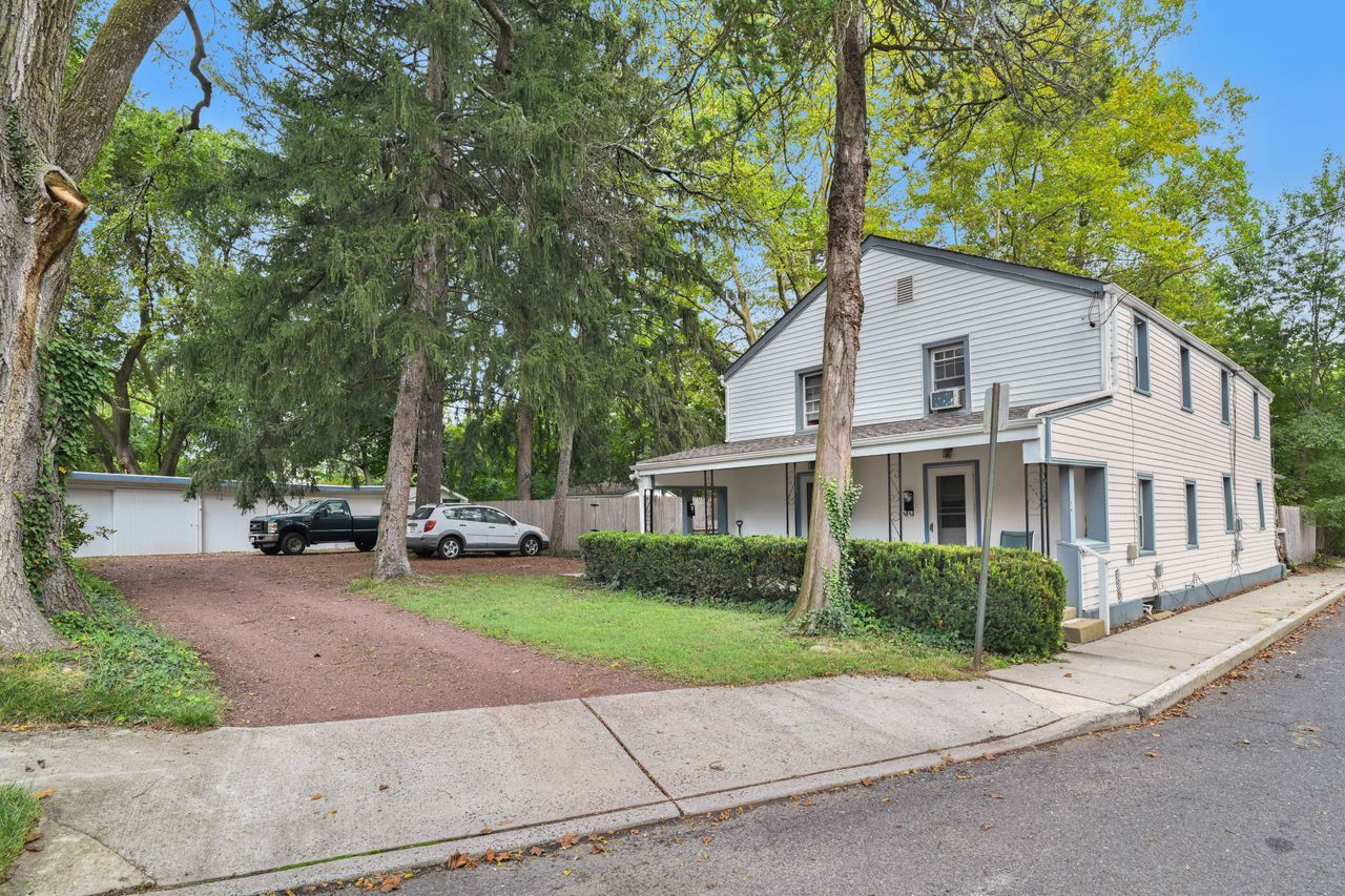 2 Titus Ave, Lawrence Township, NJ à vendre Photo principale– Image 1 sur 34