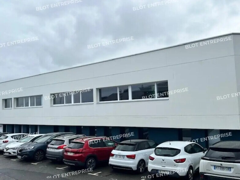 Bureau dans Plérin à louer - Photo de l’immeuble – Image 3 sur 4