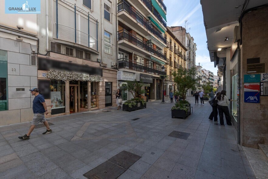 Local commercial dans Granada à vendre - Photo de l’immeuble – Image 1 sur 17