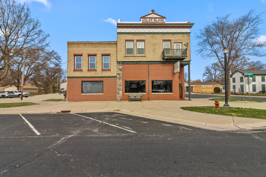 300 W Main St, Palmyra, WI à vendre - Photo de l’immeuble – Image 3 sur 46