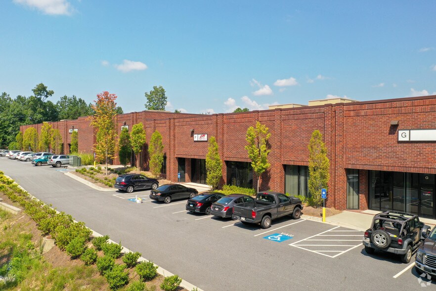 2600 Northlake Dr, Suwanee, GA à louer - Photo principale – Image 1 sur 4