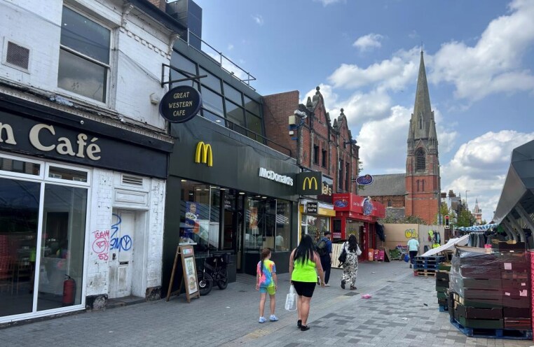 244 High St, West Bromwich à louer - Photo de l’immeuble – Image 3 sur 3