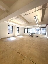 330 W 38th St, New York, NY à louer Photo intérieure– Image 2 sur 2