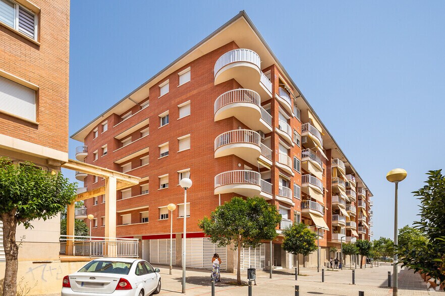 Immeuble residentiel dans Viladecans, Barcelona à vendre - Photo de l’immeuble – Image 2 sur 2