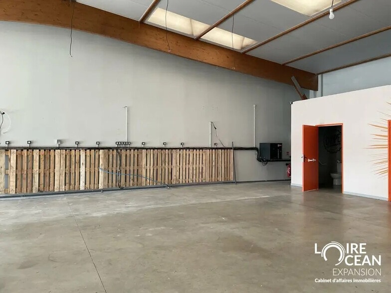 Local commercial dans Divatte-sur-Loire à louer - Photo de l’immeuble – Image 3 sur 11
