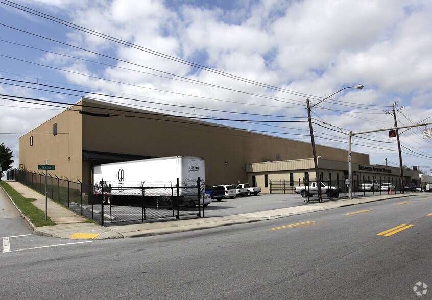 460 Decatur St, Atlanta, GA à louer - Photo de l’immeuble – Image 2 sur 6