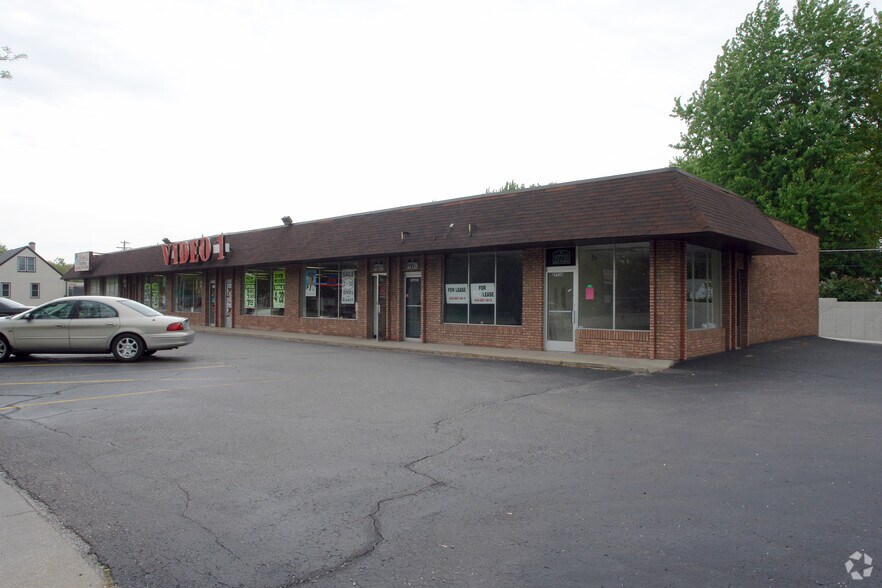 27683-27733 John R Rd, Madison Heights, MI à louer - Photo de l’immeuble – Image 3 sur 5