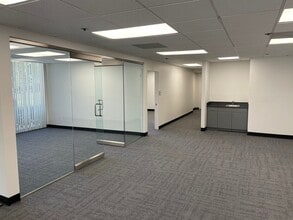 13311-13317 166th St, Cerritos, CA à louer Photo intérieure– Image 2 sur 5