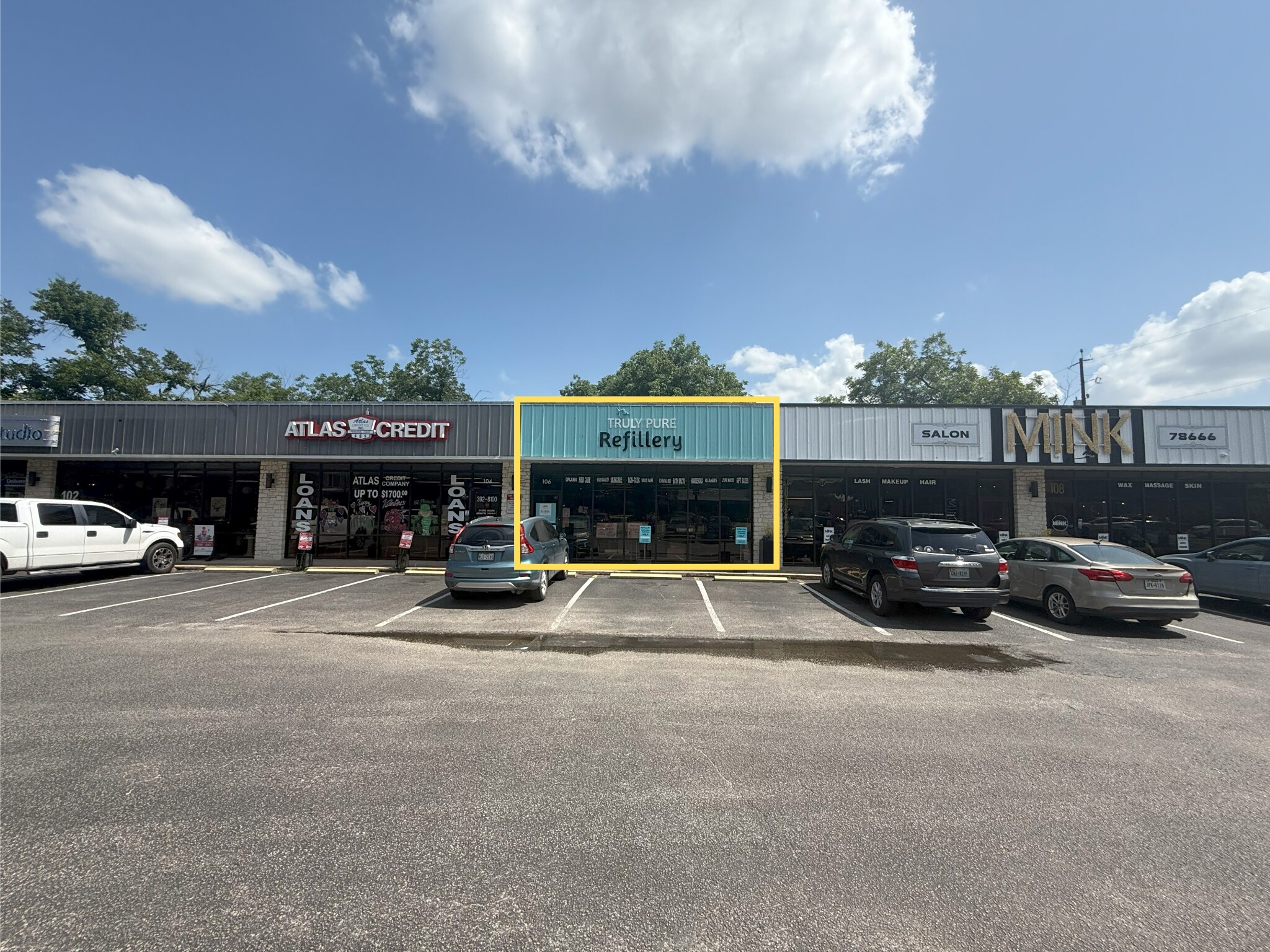 331 W Hopkins St, San Marcos, TX à louer Photo de l’immeuble– Image 1 sur 9