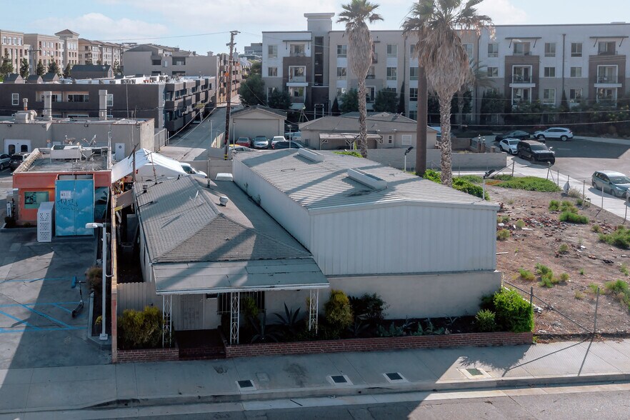 5557 S Centinela Ave, Los Angeles, CA à vendre - Photo de l’immeuble – Image 1 sur 15
