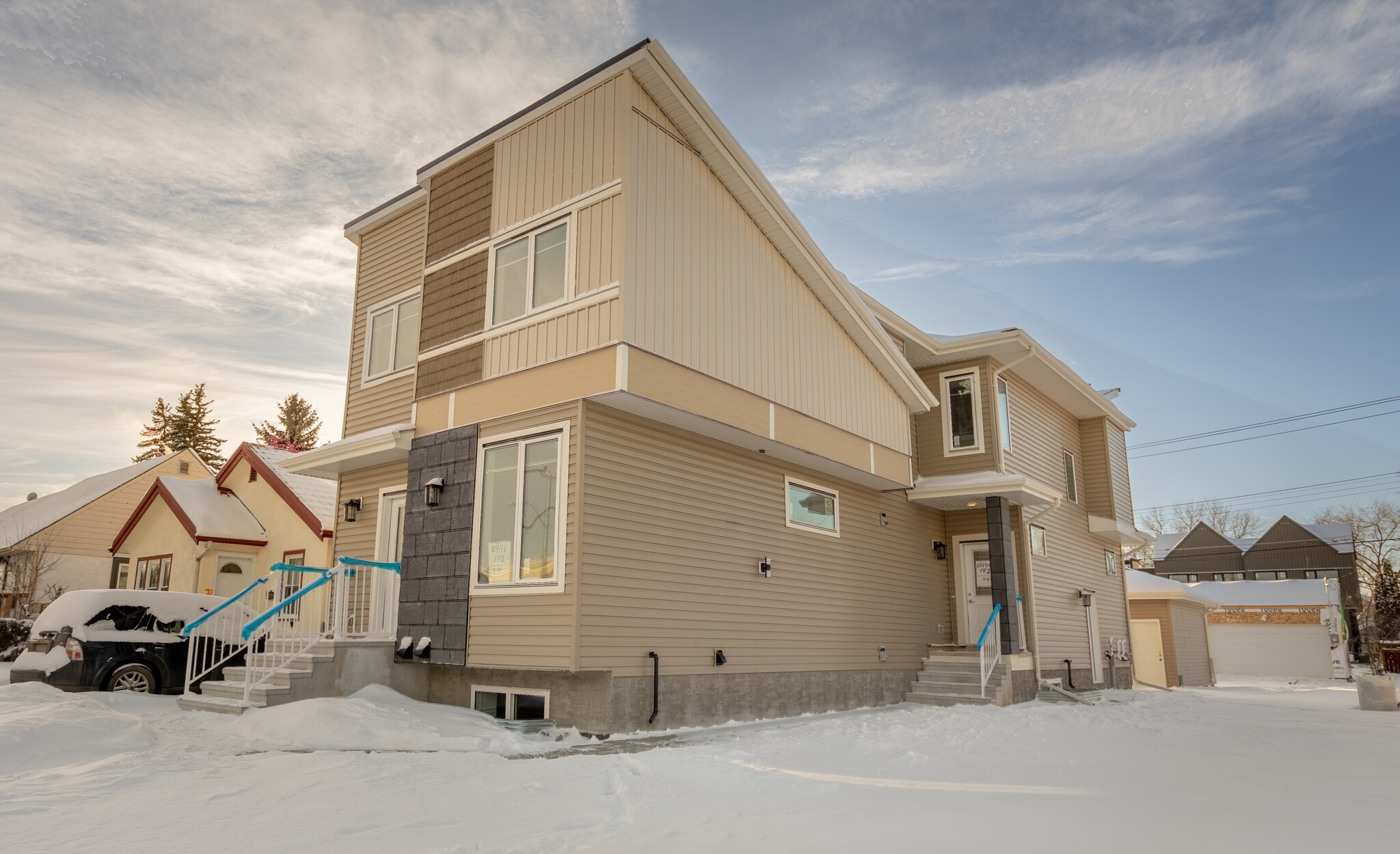 10446 142 St NW, Edmonton, AB à vendre Photo de l’immeuble– Image 1 sur 31