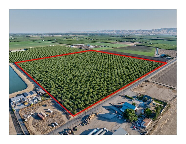 1660 Fruit Ave. Fruit Ave, Patterson, CA à vendre - Aérien – Image 2 sur 9