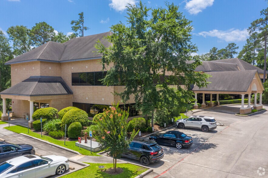 4840 W Panther Creek Dr, The Woodlands, TX à louer - Photo de l’immeuble – Image 2 sur 14