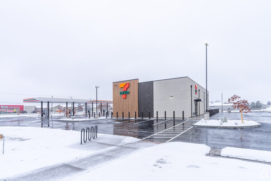 768 N Pleasant View Rd, Post Falls, ID à louer - Photo de l’immeuble – Image 3 sur 4