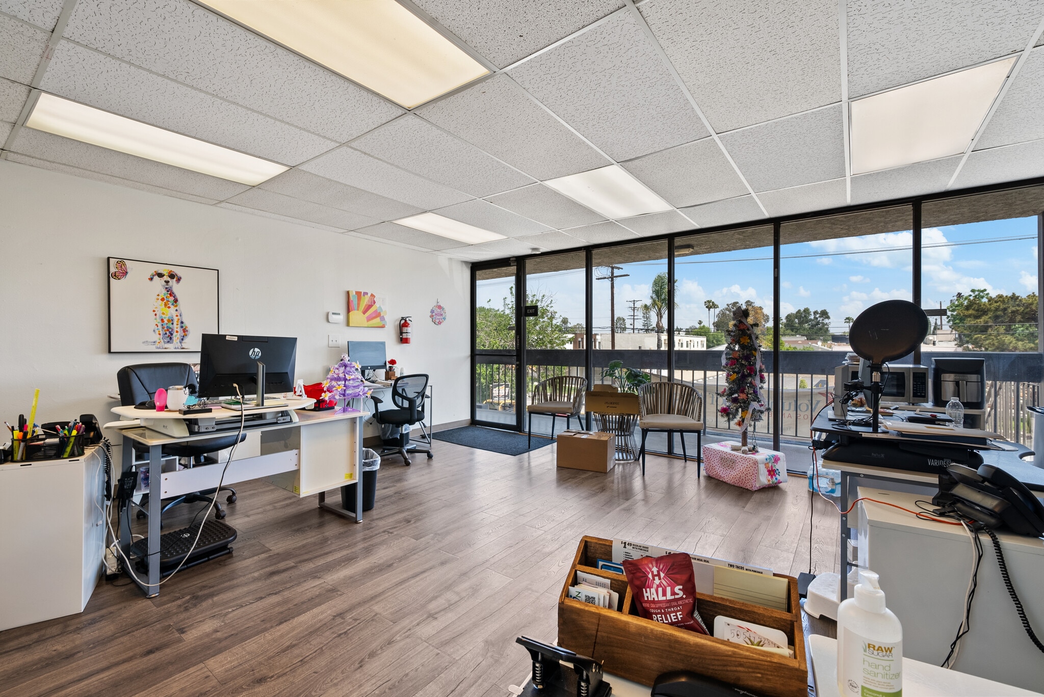 10752-10754 Burbank Blvd, North Hollywood, CA à louer Photo de l’immeuble– Image 1 sur 4