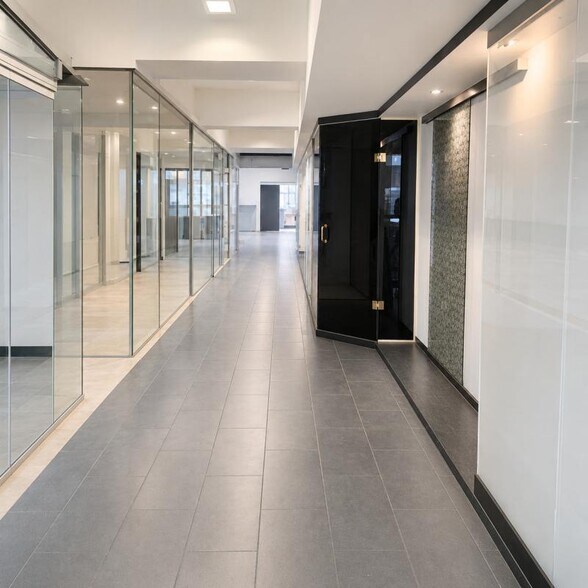 14 Rue Louis Braille, Paris à louer - Photo de l’immeuble – Image 2 sur 6