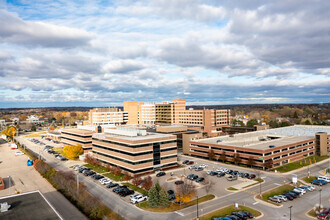 1135 W University Dr, Rochester Hills, MI - VUE AÉRIENNE  vue de carte - Image1