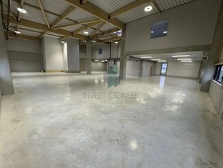 Plus de détails pour Local d'activités à louer