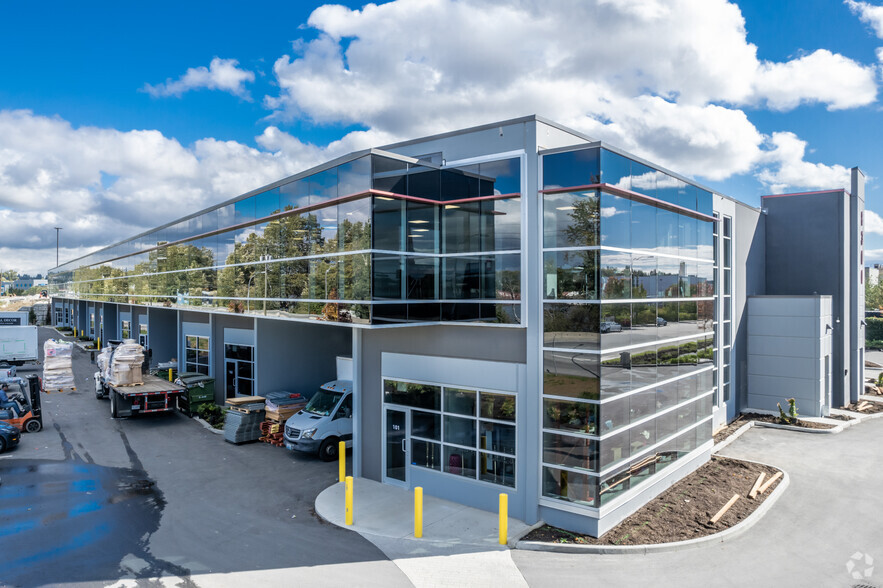 8300 92 St, Delta, BC à louer - Photo principale – Image 1 sur 8