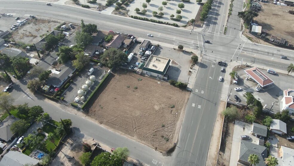 25362 E 3rd St, San Bernardino, CA à louer - Vidéo sur l’annonce professionnelle – Image 2 sur 37