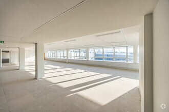 9-35 Avenue Pierre De Coubertin, Paris à louer Photo intérieure– Image 2 sur 5