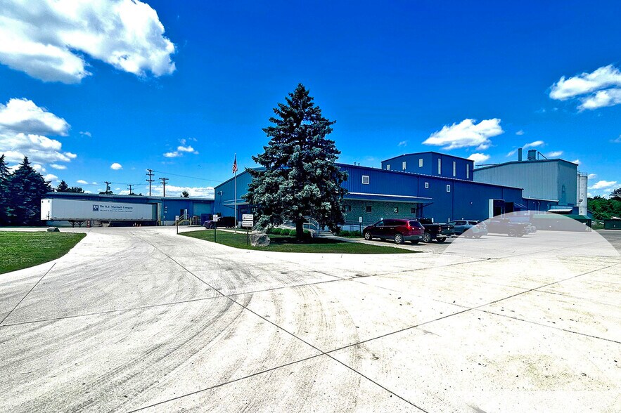 21220 Huron River Dr, Rockwood, MI à vendre - Photo de l’immeuble – Image 1 sur 1