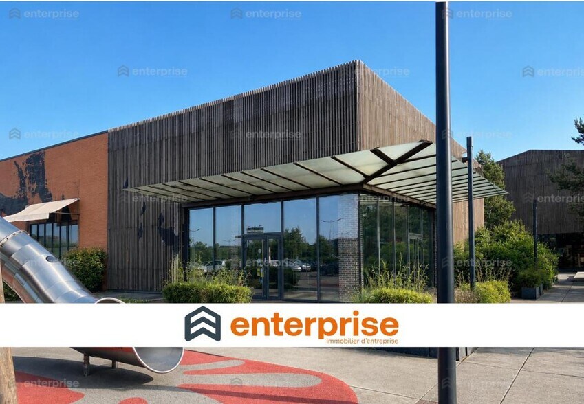 Local commercial dans Amiens à louer - Photo de l’immeuble – Image 1 sur 4