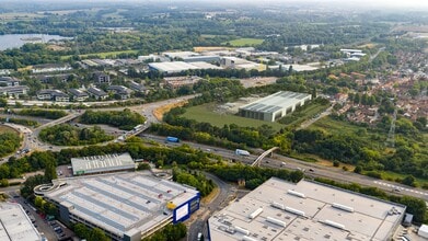 Bath Rd, Reading à louer Photo de l’immeuble– Image 1 sur 2