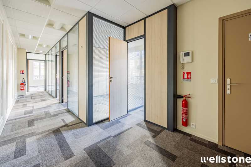 40 Rue De Châteaudun, Paris à louer - Photo intérieure – Image 3 sur 20