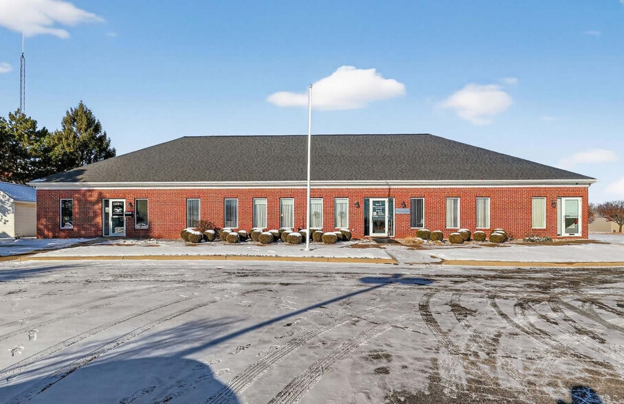 15479 S Telegraph Rd, Monroe, MI à vendre - Photo principale – Image 1 sur 8