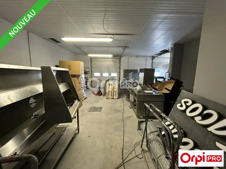 Local d’activités dans Romans-sur-Isère à louer - Photo de l’immeuble – Image 3 sur 7