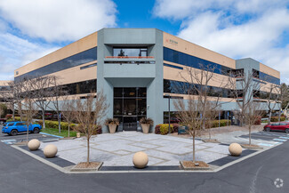 Plus de détails pour 1400 N McDowell Blvd, Petaluma, CA - Bureau à louer