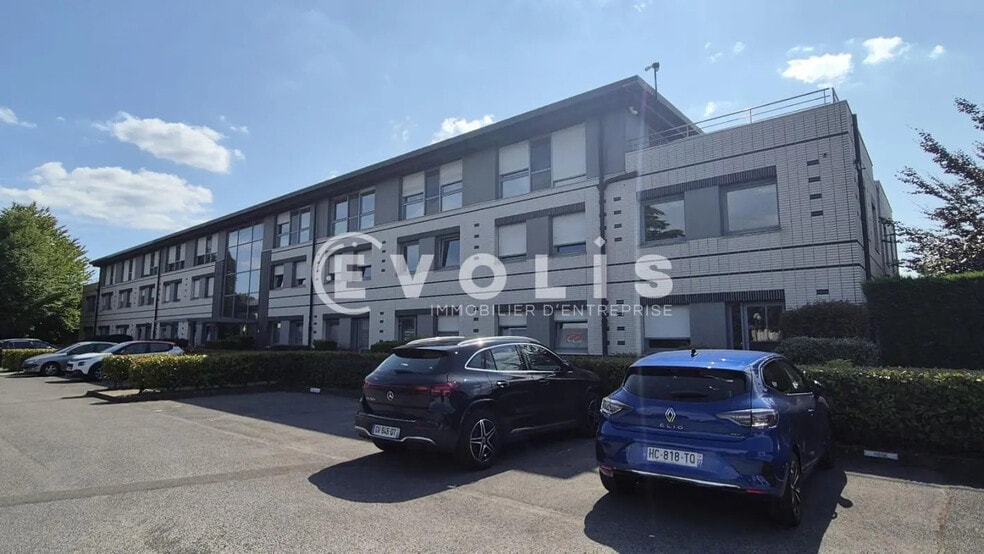 Bureau dans Magny-le-Hongre à louer - Photo de l’immeuble – Image 2 sur 4