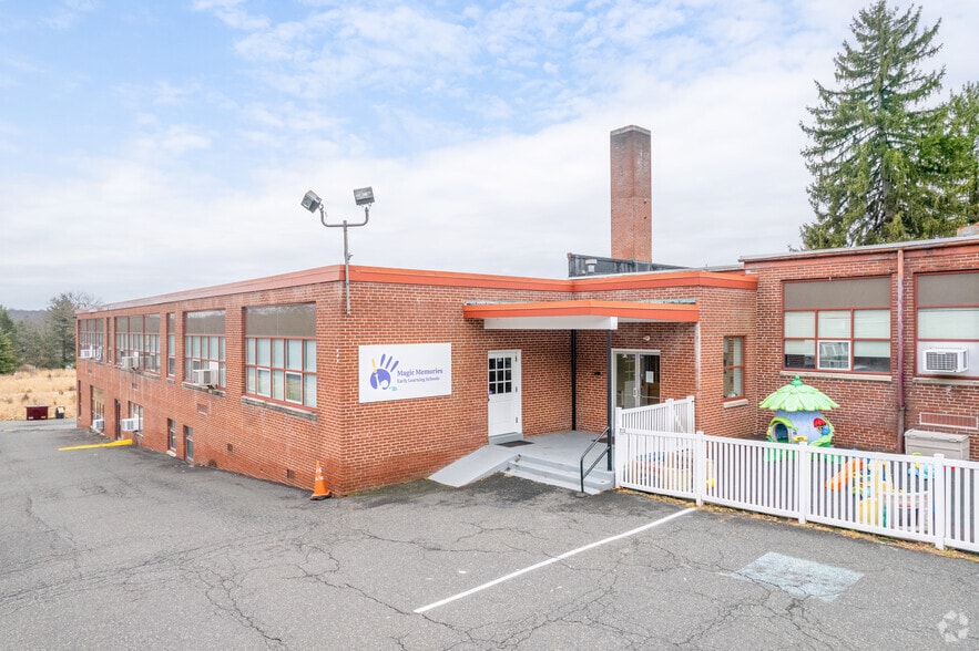 3000 Main St, Green Lane, PA à louer - Photo principale – Image 1 sur 9