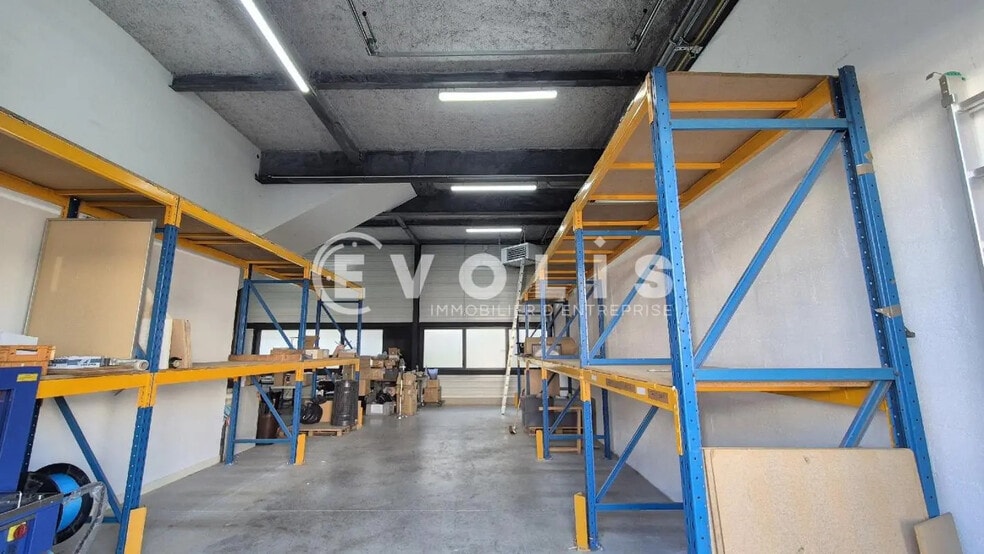 Local d’activités dans Chanteloup-en-Brie à louer - Photo intérieure – Image 3 sur 13