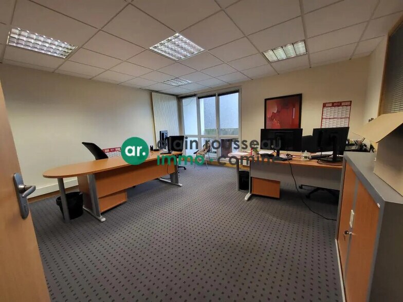 Bureau dans Angers à vendre - Photo de l’immeuble – Image 2 sur 3