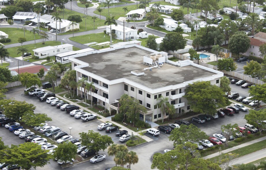 5700 Lake Worth Rd, Greenacres, FL à louer - Aérien – Image 2 sur 10