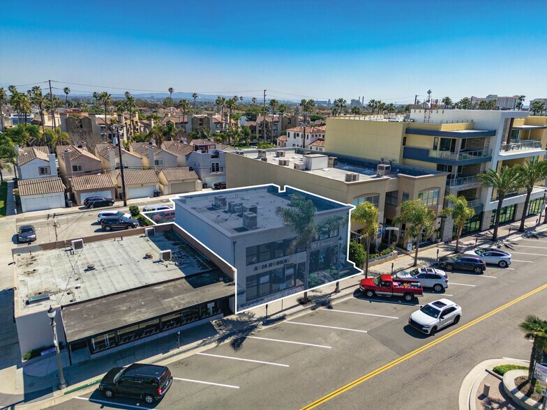 438 Main St, Huntington Beach, CA à vendre - Photo de l’immeuble – Image 3 sur 15