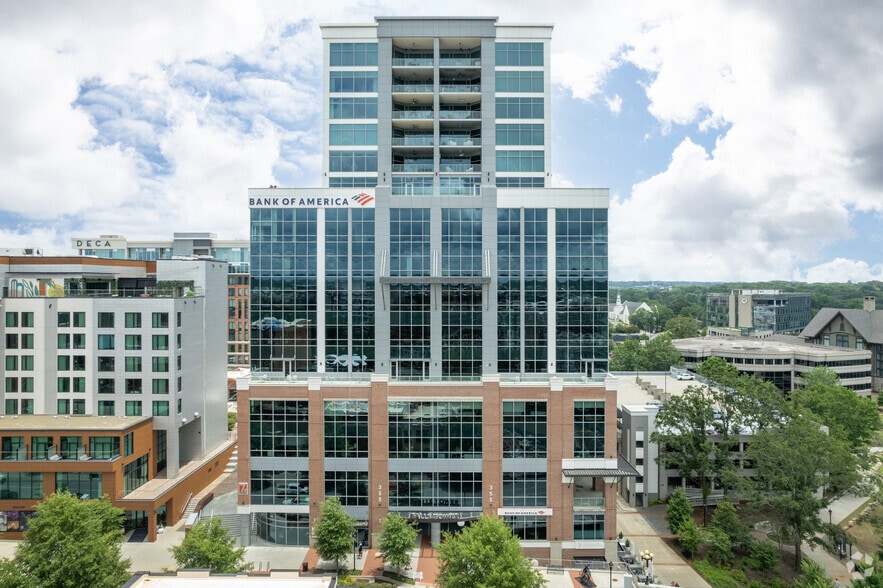 355 S Main St, Greenville, SC à louer - Photo de l’immeuble – Image 2 sur 28