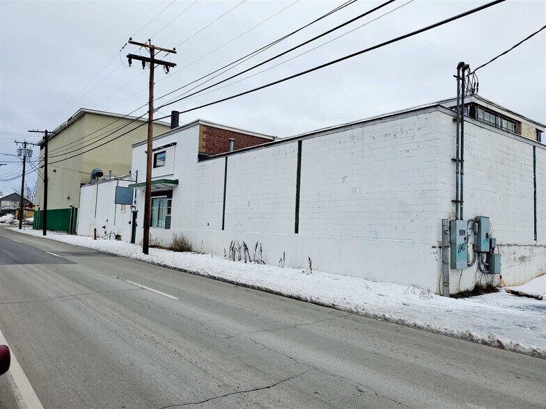 39 Beech St, Manchester, NH à louer - Photo de l’immeuble – Image 2 sur 3