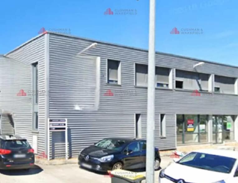 Bureau dans Besançon à louer - Photo de l’immeuble – Image 2 sur 2